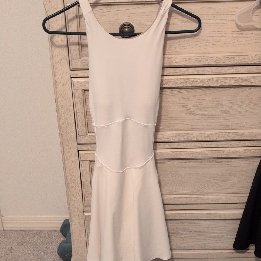 Great Condition White Lululemon Court Crush Tennis Dress - Picture 2 of 3